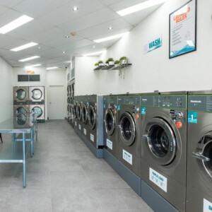 Laundro in Durack